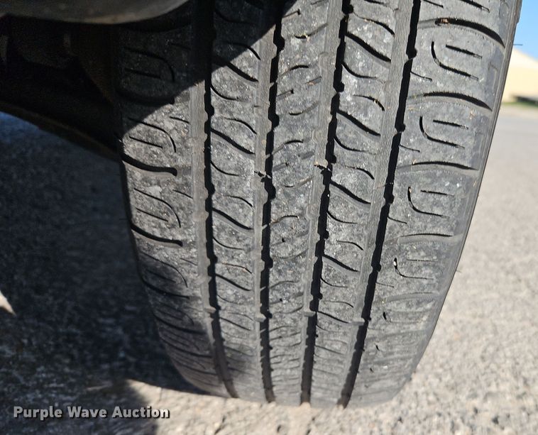 image for item EI8314 2000 Honda CR-V SUV