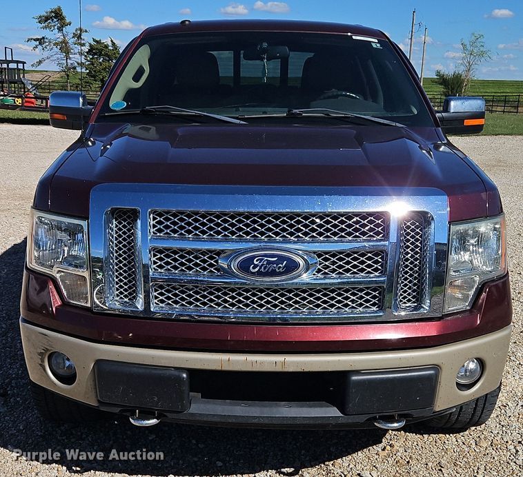 image for item EI8403 2010 Ford F150 Lariat SuperCrew pickup truck