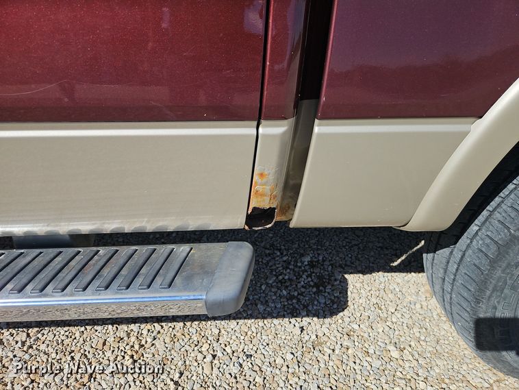 image for item EI8403 2010 Ford F150 Lariat SuperCrew pickup truck