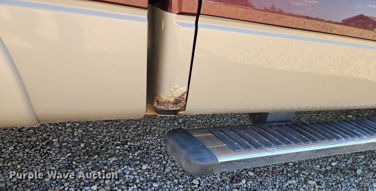 image for item EI8403 2010 Ford F150 Lariat SuperCrew pickup truck