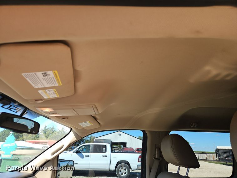 image for item EI8403 2010 Ford F150 Lariat SuperCrew pickup truck