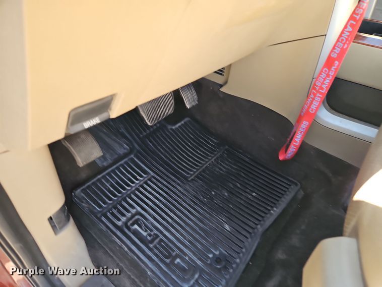 image for item EI8403 2010 Ford F150 Lariat SuperCrew pickup truck