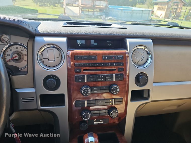 image for item EI8403 2010 Ford F150 Lariat SuperCrew pickup truck