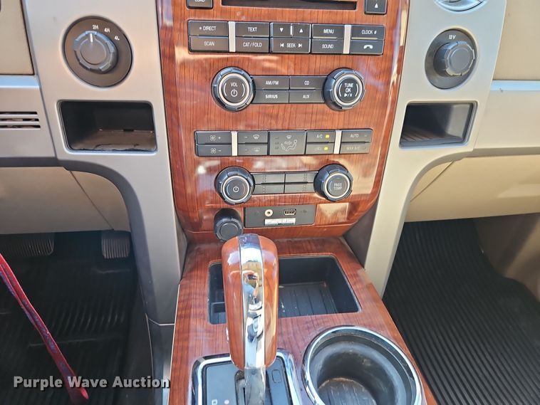 image for item EI8403 2010 Ford F150 Lariat SuperCrew pickup truck