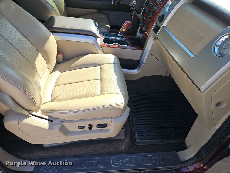 image for item EI8403 2010 Ford F150 Lariat SuperCrew pickup truck