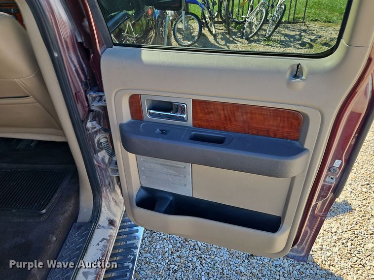 image for item EI8403 2010 Ford F150 Lariat SuperCrew pickup truck