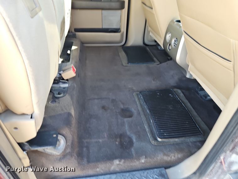 image for item EI8403 2010 Ford F150 Lariat SuperCrew pickup truck