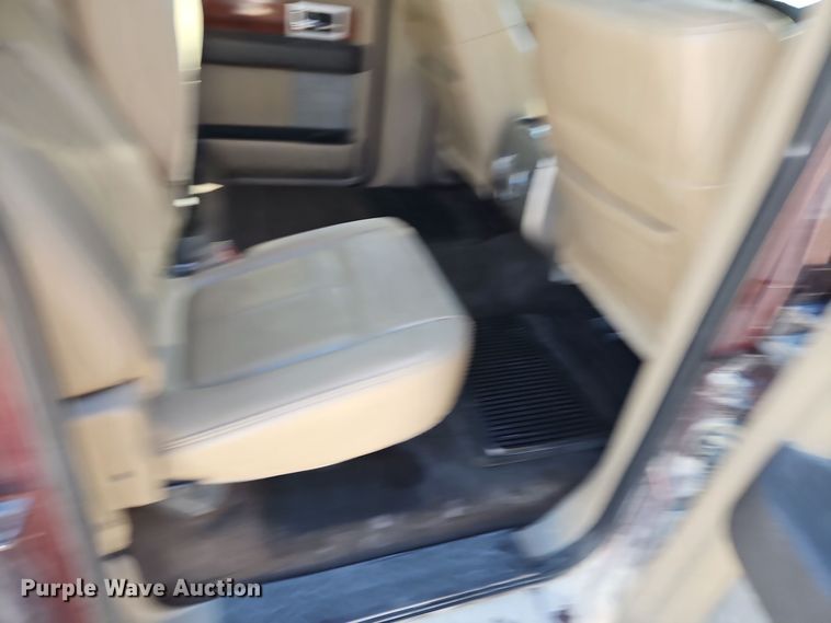 image for item EI8403 2010 Ford F150 Lariat SuperCrew pickup truck