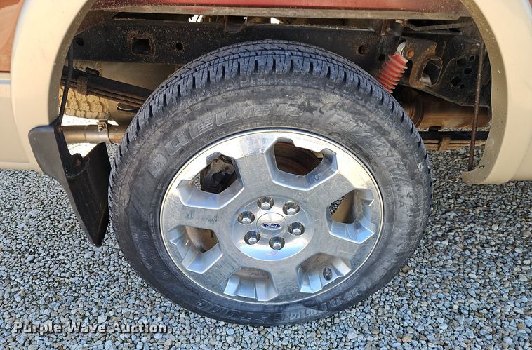 image for item EI8403 2010 Ford F150 Lariat SuperCrew pickup truck