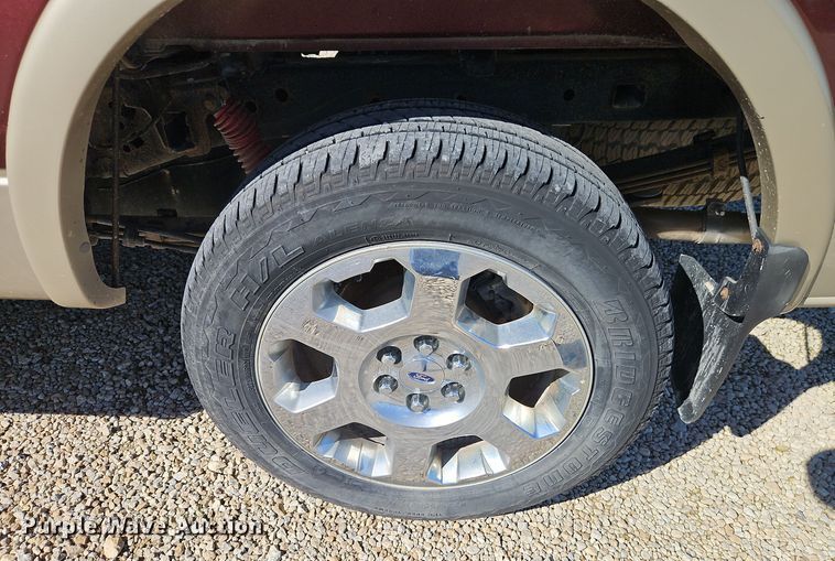 image for item EI8403 2010 Ford F150 Lariat SuperCrew pickup truck