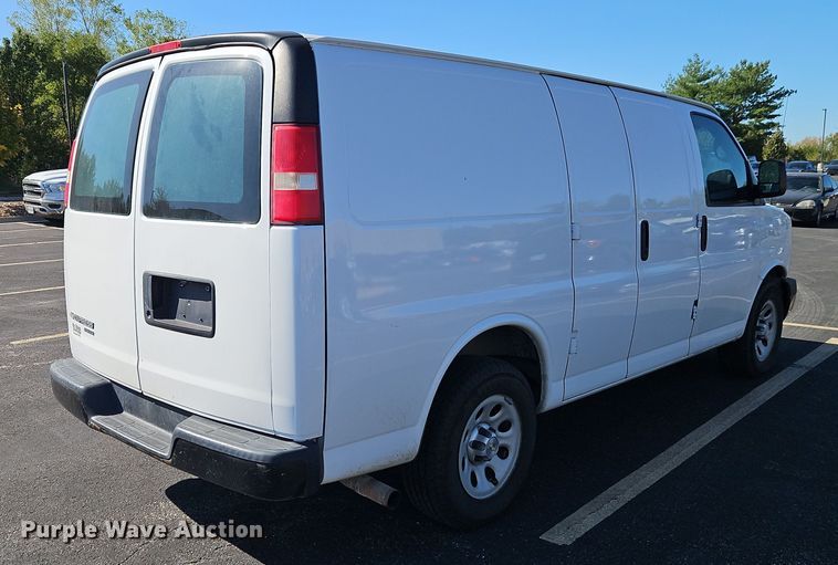 image for item EI8419 2014 Chevrolet  Express G1500 van