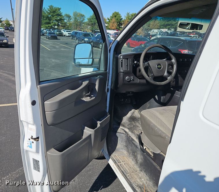 image for item EI8419 2014 Chevrolet  Express G1500 van