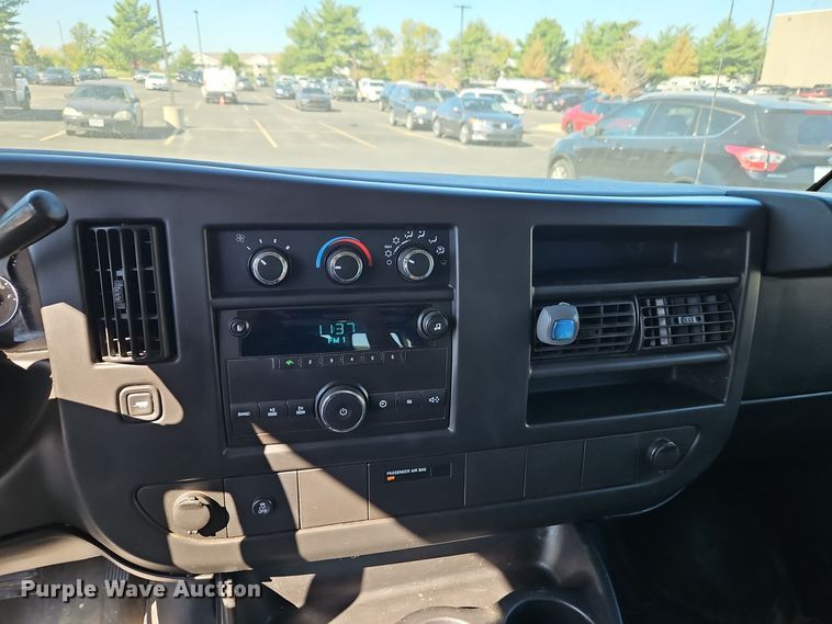 image for item EI8419 2014 Chevrolet  Express G1500 van