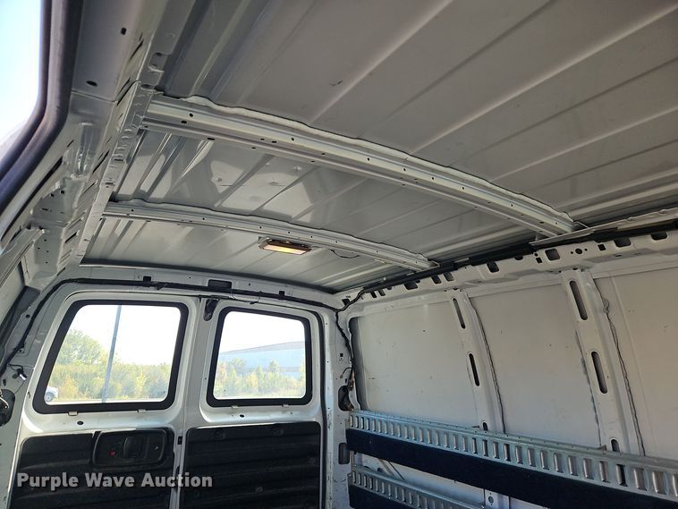 image for item EI8419 2014 Chevrolet  Express G1500 van