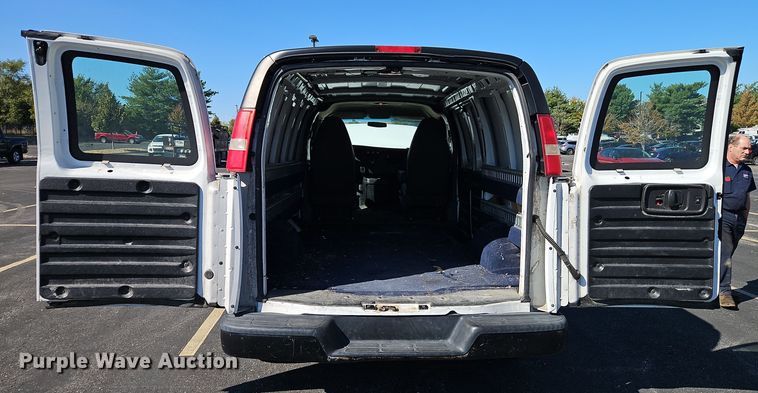 image for item EI8419 2014 Chevrolet  Express G1500 van