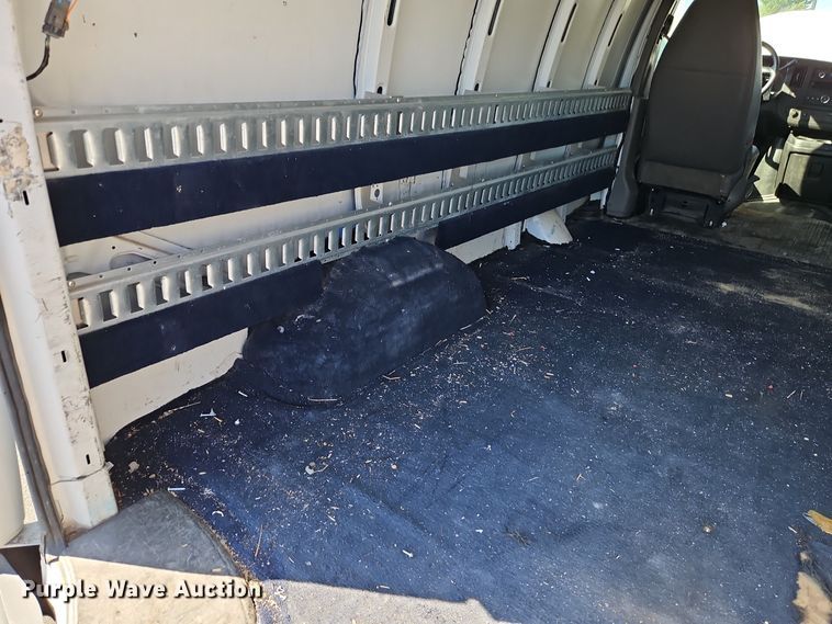 image for item EI8419 2014 Chevrolet  Express G1500 van