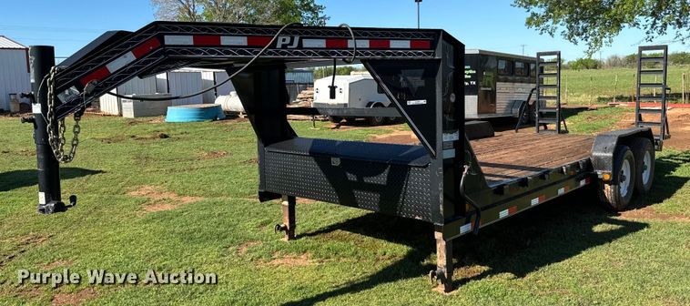 image for item EJ0426 2014 PJ Trailers equipment trailer
