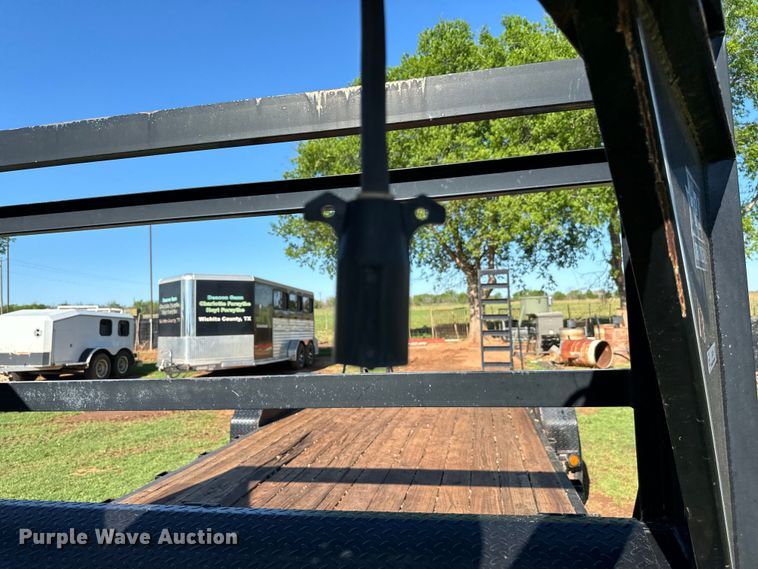 image for item EJ0426 2014 PJ Trailers equipment trailer