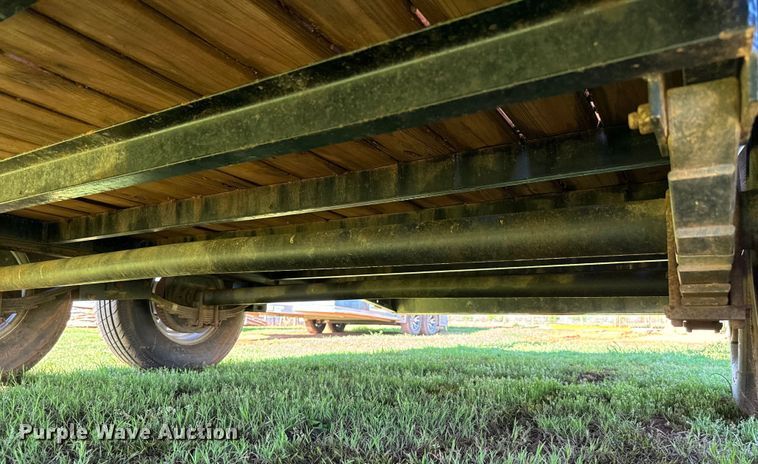 image for item EJ0426 2014 PJ Trailers equipment trailer