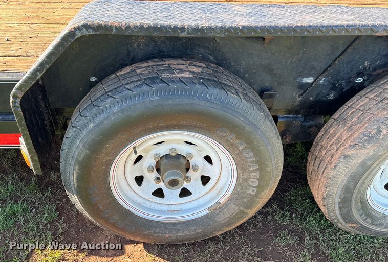 image for item EJ0426 2014 PJ Trailers equipment trailer