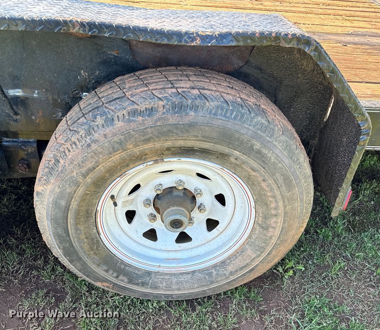 image for item EJ0426 2014 PJ Trailers equipment trailer