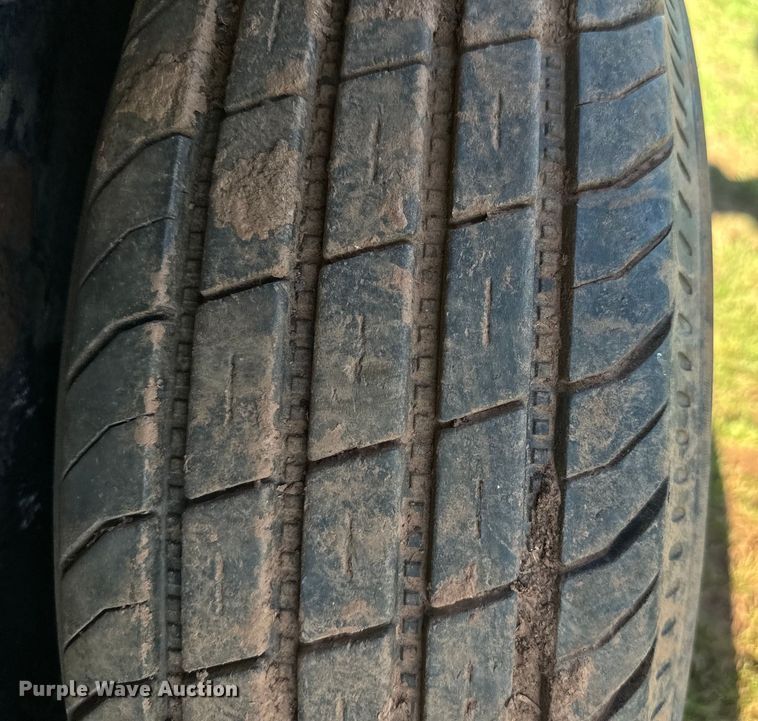 image for item EJ0426 2014 PJ Trailers equipment trailer