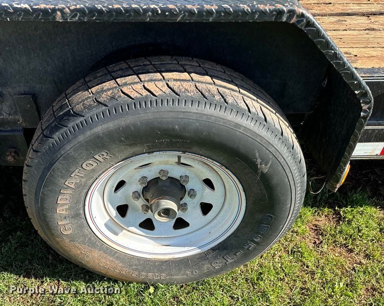 image for item EJ0426 2014 PJ Trailers equipment trailer