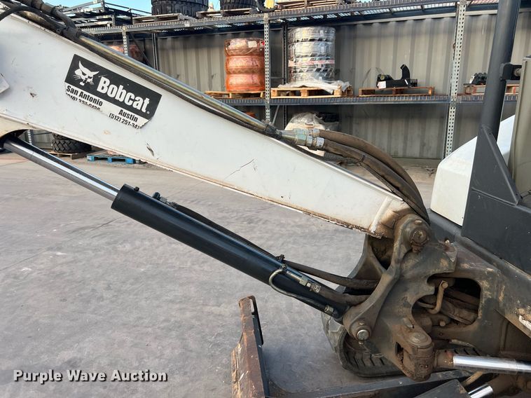 image for item EJ3026 2016 Bobcat E35 mini excavator