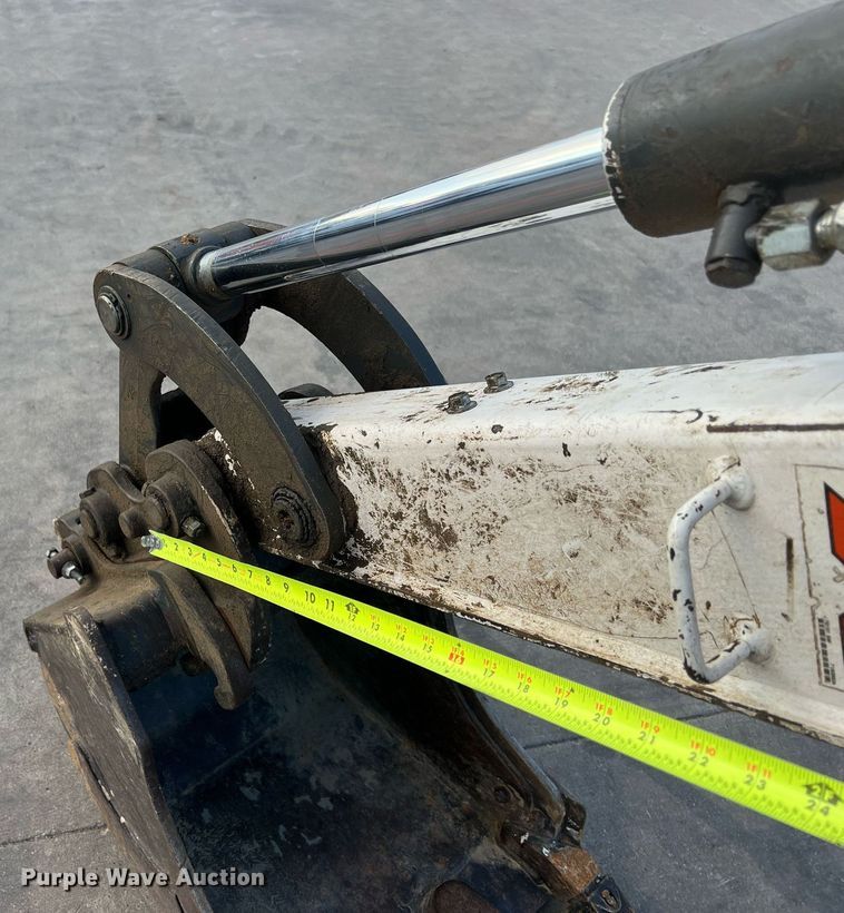 image for item EJ3026 2016 Bobcat E35 mini excavator