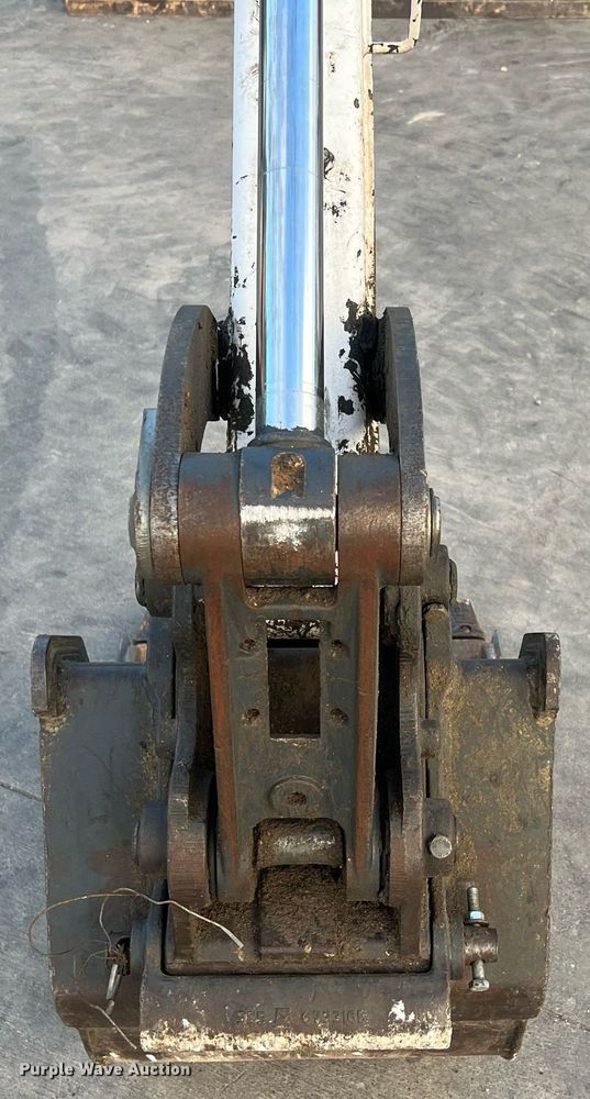 image for item EJ3026 2016 Bobcat E35 mini excavator