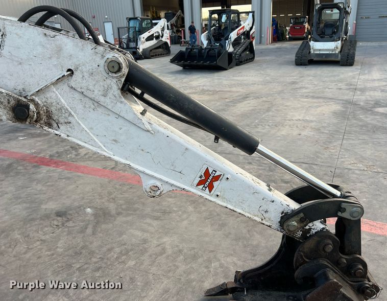 image for item EJ3026 2016 Bobcat E35 mini excavator