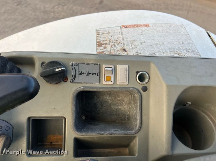 image for item EJ3026 2016 Bobcat E35 mini excavator