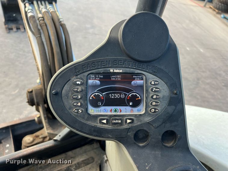 image for item EJ3026 2016 Bobcat E35 mini excavator