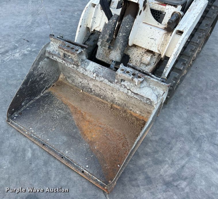 image for item EJ3028 2018 Bobcat MT85 compact utility loader