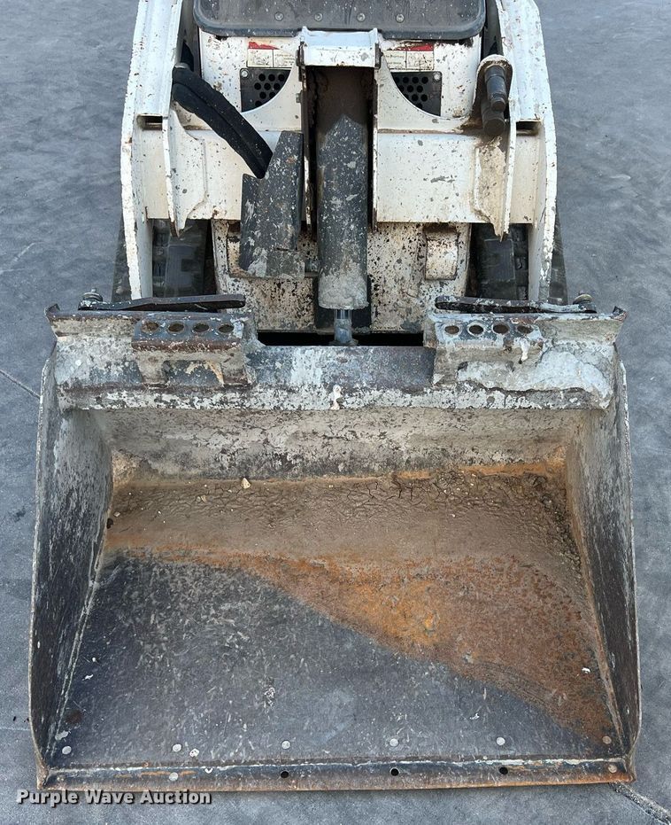 image for item EJ3028 2018 Bobcat MT85 compact utility loader