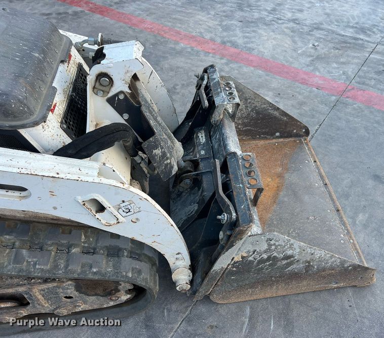 image for item EJ3028 2018 Bobcat MT85 compact utility loader