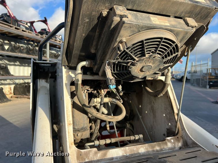 image for item EJ3028 2018 Bobcat MT85 compact utility loader