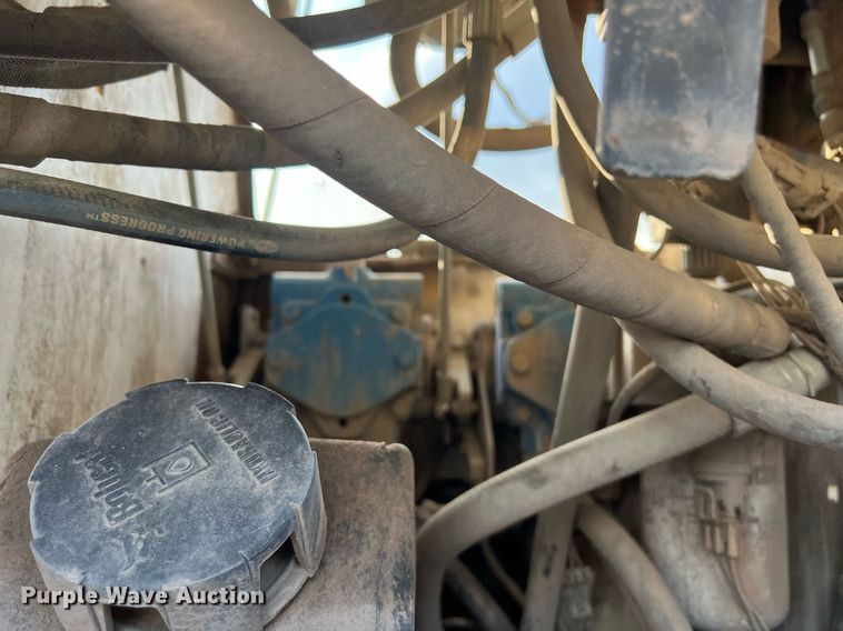 image for item EJ3028 2018 Bobcat MT85 compact utility loader