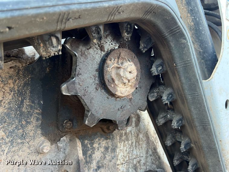 image for item EJ3028 2018 Bobcat MT85 compact utility loader