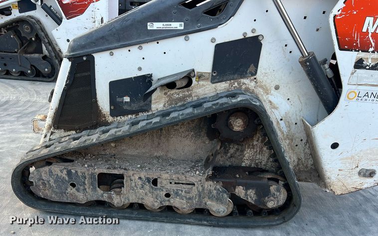 image for item EJ3028 2018 Bobcat MT85 compact utility loader