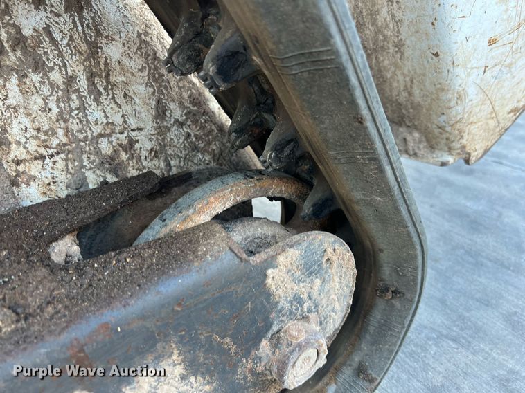 image for item EJ3028 2018 Bobcat MT85 compact utility loader