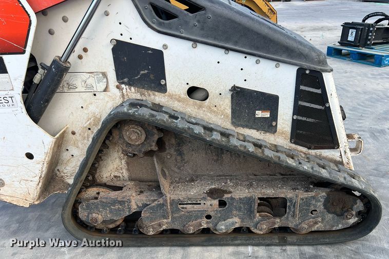 image for item EJ3028 2018 Bobcat MT85 compact utility loader