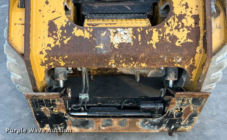 image for item EJ3029 2016 Caterpillar 272D2 XHP skid steer loader
