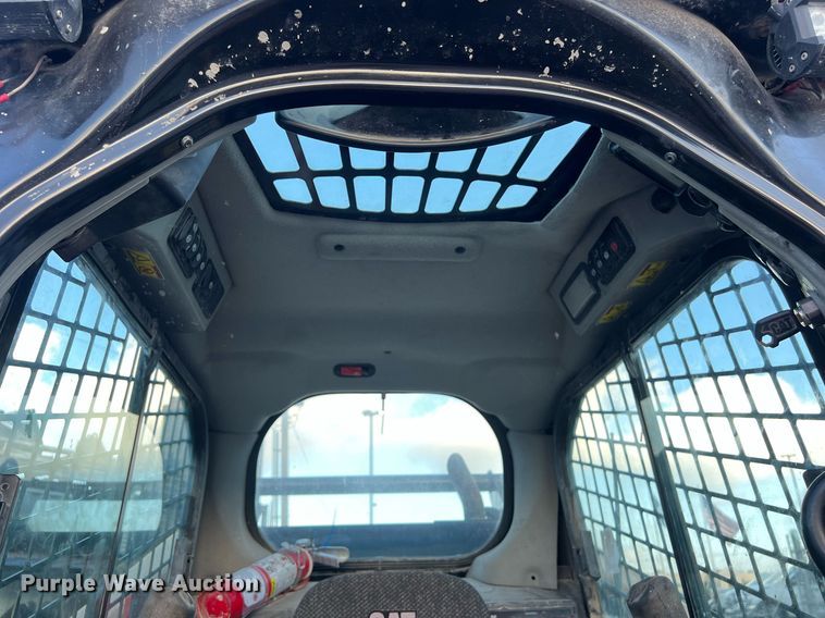 image for item EJ3029 2016 Caterpillar 272D2 XHP skid steer loader