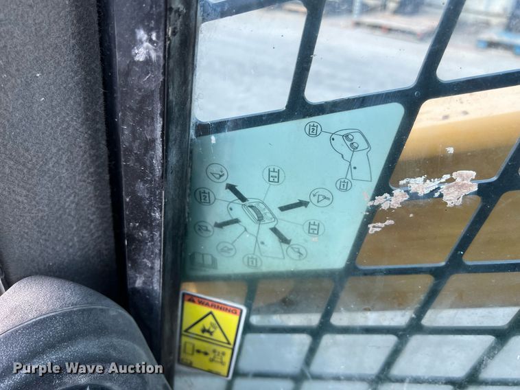 image for item EJ3029 2016 Caterpillar 272D2 XHP skid steer loader