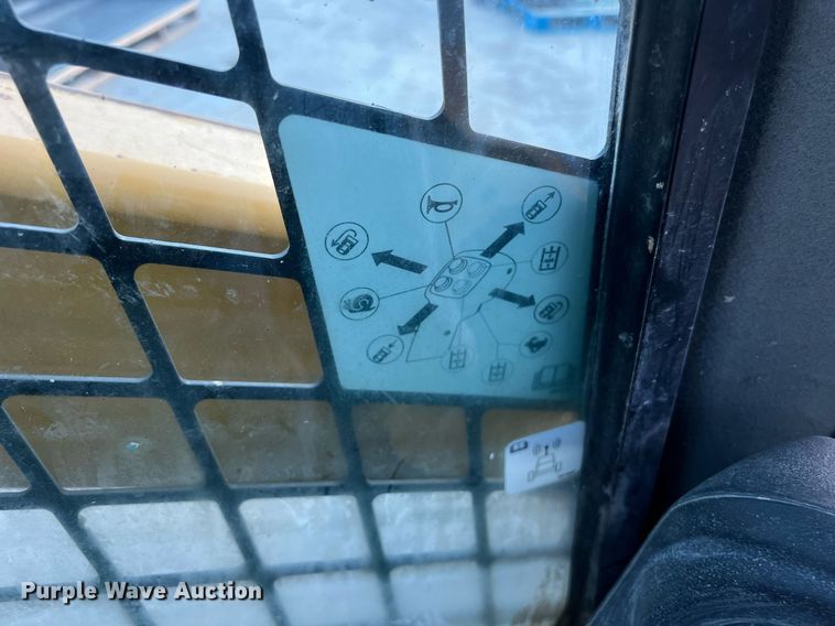 image for item EJ3029 2016 Caterpillar 272D2 XHP skid steer loader