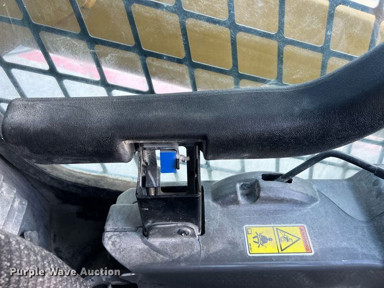 image for item EJ3029 2016 Caterpillar 272D2 XHP skid steer loader