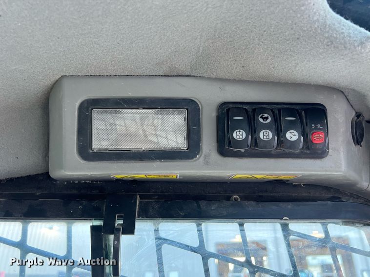 image for item EJ3029 2016 Caterpillar 272D2 XHP skid steer loader