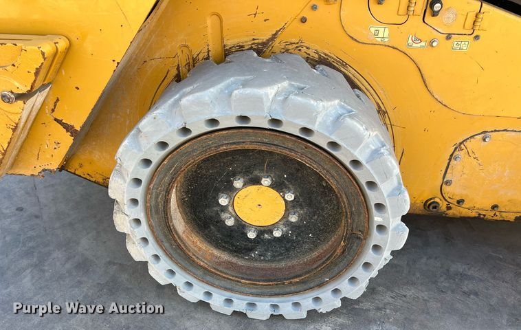 image for item EJ3029 2016 Caterpillar 272D2 XHP skid steer loader