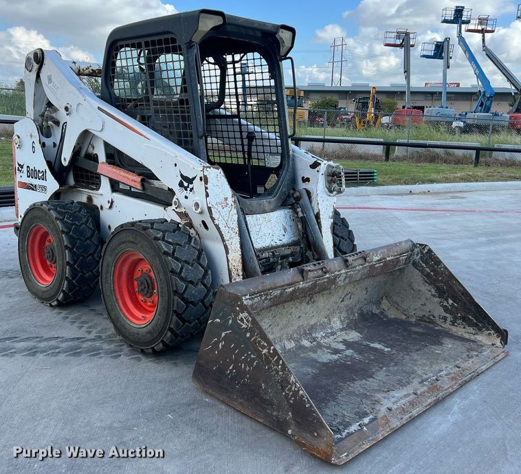 image for item EJ3030 2014 Bobcat S650 skid steer loader